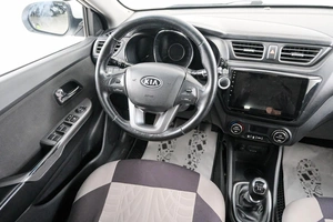 Седан Kia Rio 2012 года, 849000 рублей, Красноярск