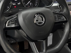 Лифтбек Skoda Superb 2017 года, 2800000 рублей, Ростов-на-Дону