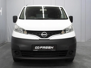 Фургон Nissan NV200 2015 года, 1240000 рублей, Омск