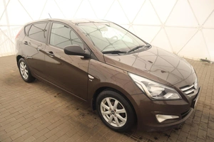 Хэтчбек Hyundai Solaris 2015 года, 880000 рублей, Орёл