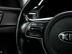 Седан Kia Optima 2017 года, 1990000 рублей, Волгоград