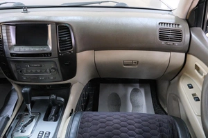 Внедорожник Toyota Land Cruiser 2004 года, 2399000 рублей, Омск