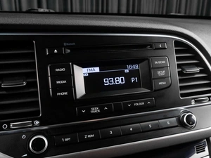 Седан Hyundai Elantra 2017 года, 1379000 рублей, Тюмень