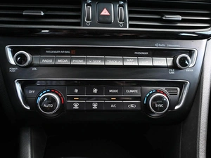 Седан Kia Optima 2016 года, 1899000 рублей, Кирилловка