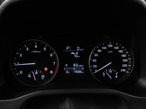 Седан Hyundai Elantra 2017 года, 1379000 рублей, Тюмень