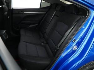 Седан Hyundai Elantra 2018 года, 1499077 рублей, Москва