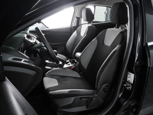 Хетчбэк Ford Focus 2013 года, 799000 рублей, Воронеж