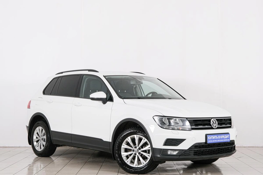 Внедорожник Volkswagen Tiguan 2017 года, 1749000 рублей, Красноярск