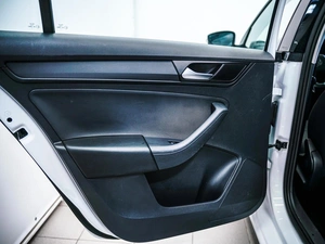 Лифтбек Volkswagen Polo 2021 года, 1500000 рублей, Красноярск