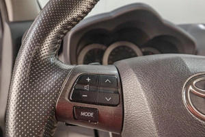 Внедорожник Toyota RAV4 2012 года, 1599000 рублей, Челябинск
