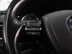 Внедорожник Volkswagen Touareg 2017 года, 3834000 рублей, Воронеж