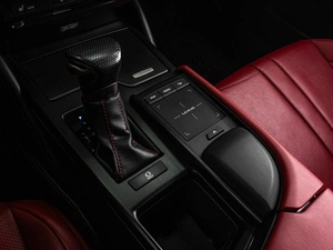 Седан Lexus ES 2018 года, 4469000 рублей, Тюмень