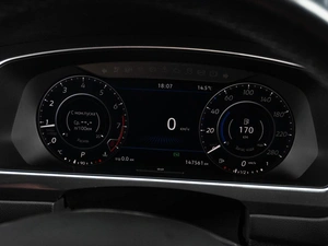 Внедорожник Volkswagen Tiguan 2017 года, 3109000 рублей, Тюмень