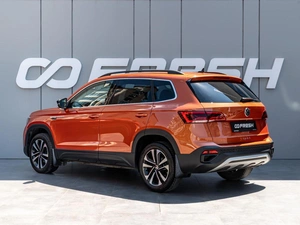 Внедорожник Volkswagen Taos 2021 года, 2340000 рублей, Краснодар