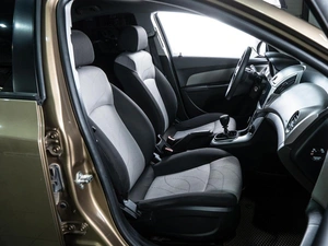 Седан Chevrolet Cruze 2012 года, 689000 рублей, Волгоград