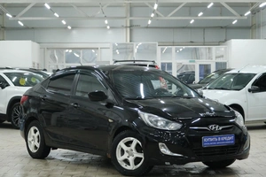 Седан Hyundai Solaris 2011 года, 759000 рублей, Омск