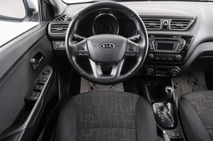 Седан Kia Rio 2012 года, 999000 рублей, Красноярск
