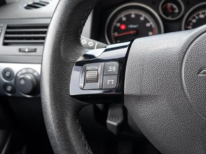 Седан Opel Astra 2013 года, 605000 рублей, Краснодар