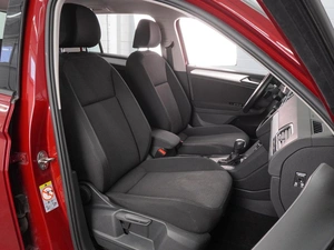 Внедорожник Volkswagen Tiguan 2019 года, 2438000 рублей, Воронеж