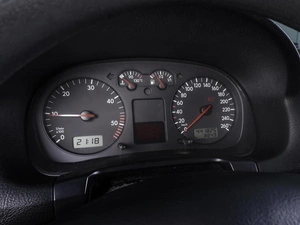 Хетчбэк Volkswagen Golf 2003 года, 380000 рублей, Ростов-на-Дону