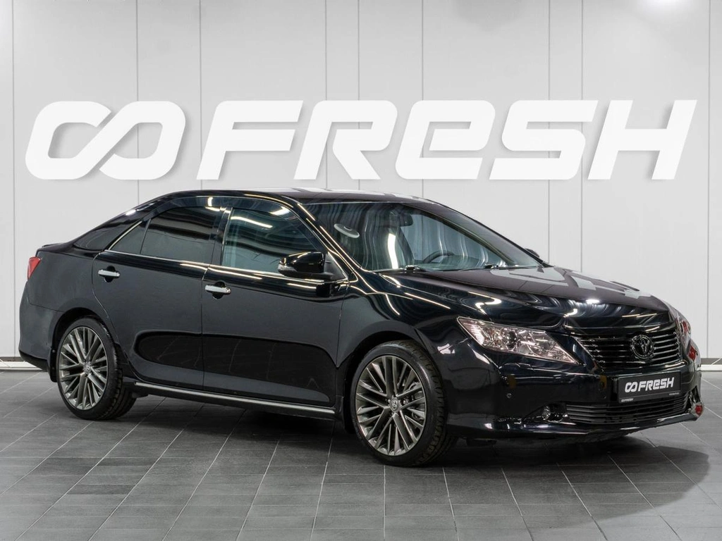 Седан Toyota Camry 2013 года, 1799000 рублей, Сургут