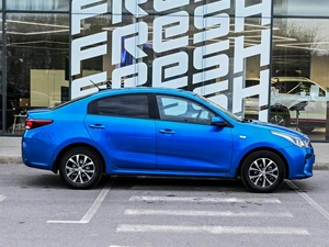 Седан Kia Rio 2017 года, 1149800 рублей, Волгоград