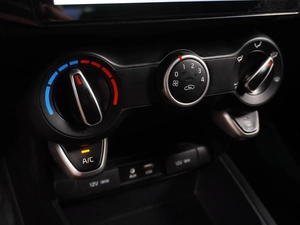 Хетчбэк Kia Rio X-Line 2019 года, 1499000 рублей, Воронеж