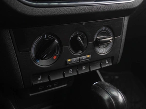 Лифтбек Volkswagen Polo 2021 года, 1399000 рублей, Тюмень