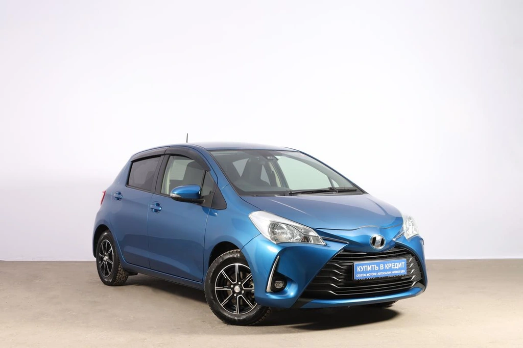 Хетчбэк Toyota Vitz 2018 года, 1179000 рублей, Новосибирск