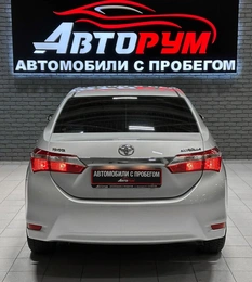 Седан Toyota Corolla 2013 года, 1347000 рублей, Красноярск