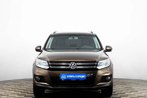 Внедорожник Volkswagen Tiguan 2015 года, 1599000 рублей, Пермь