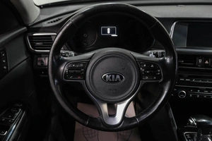Седан Kia Optima 2016 года, 1549000 рублей, Новокузнецк