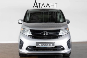 Минивэн Honda Stepwgn 2017 года, 1799000 рублей, Красноярск