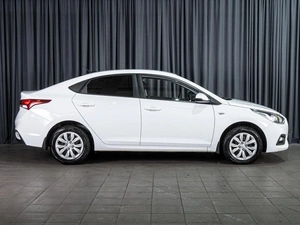 Седан Hyundai Solaris 2018 года, 1315000 рублей, Волгоград