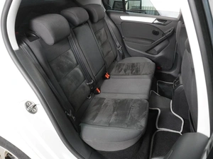 Хетчбэк Volkswagen Golf 2011 года, 949000 рублей, Воронеж