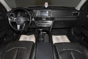 Седан Kia Optima 2019 года, 1599000 рублей, Новосибирск