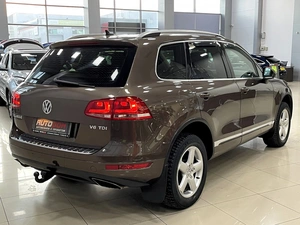 Внедорожник Volkswagen Touareg 2010 года, 1687000 рублей, Солонцы