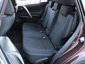 Внедорожник Toyota RAV4 2017 года, 2349000 рублей, Волгоград
