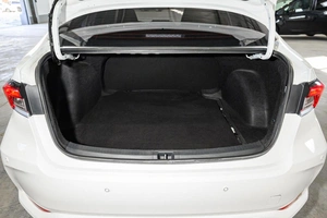 Седан Toyota Corolla 2020 года, 1890000 рублей, Ульяновск