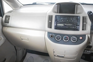 Минивэн Nissan Serena 2004 года, 649000 рублей, Кемерово
