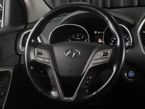 Внедорожник Hyundai Santa Fe 2017 года, 2469000 рублей, Тюмень
