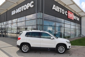 Внедорожник Volkswagen Tiguan 2013 года, 1600000 рублей, Мирное