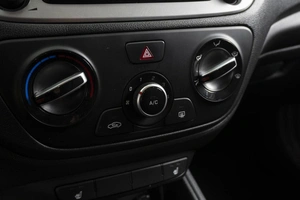 Седан Hyundai Solaris 2020 года, 1495000 рублей, Омск