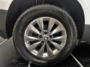 Внедорожник Skoda Karoq 2021 года, 2190000 рублей, Красноярск