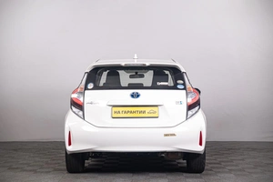 Хетчбэк Toyota Aqua 2019 года, 1099000 рублей, Томск