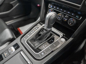 Седан Volkswagen Passat 2016 года, 1990000 рублей, Красноярск