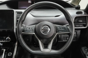 Минивэн Nissan Serena 2016 года, 1719000 рублей, Новокузнецк