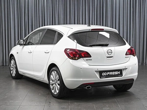 Хетчбэк Opel Astra 2011 года, 710000 рублей, Ставрополь