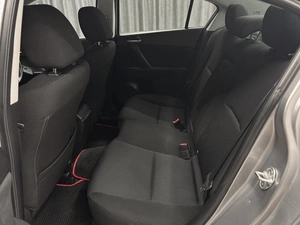 Седан Mazda Axela 2010 года, 850000 рублей, Красноярск