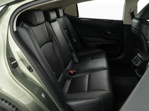 Седан Lexus ES 2020 года, 3289050 рублей, Москва